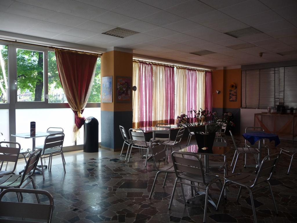 Ostello Aig Piero Rotta Milano Dış mekan fotoğraf